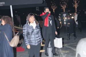 Sibel Can oğlu Engincan ile alışverişte