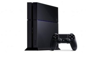 Playstation 4, Xbox One'ı solladı