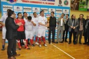 Azerbaycan'da TUSİAB kupası Makro 2000'in oldu