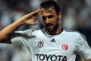 B&uuml;y&uuml;k Hugo elden ka&ccedil;ıyor