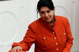 Zana'nın hapis cezası bozuldu