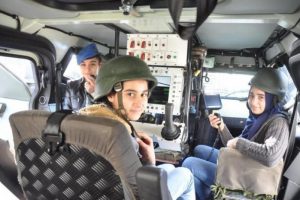 İlk kez helikoptere bindiler