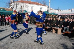D&uuml;şmanın Gelibolu'yu terk edişi kutlandı