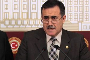 CHP'li &Ouml;zkes'ten hadislerle r&uuml;şvet eleştirisi