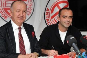 Semih resmen Antalyaspor'da