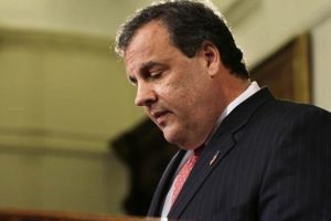 New Jersey trafik skandalı y&uuml;z&uuml;nden &ouml;z&uuml;r diledi