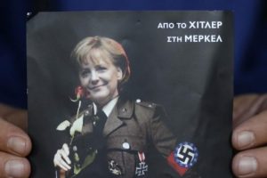 Nazi kıyafetli Merkel'e ceza