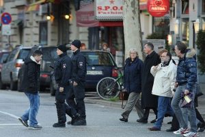 Hamburg'da ''tehlikeli b&ouml;lge" daraltıldı