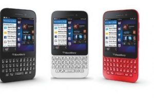 Blackberry, fiziksel klavyeden vazge&ccedil;miyor
