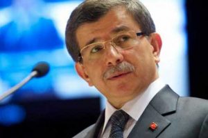 Davutoğlu bu tweetlere &ccedil;ok kızdı