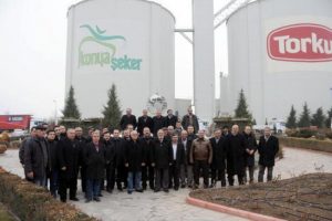 "Şeker fabrikalarının sahibi &ccedil;ift&ccedil;iler olacak"