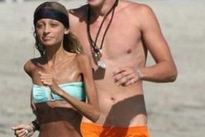 Sadece &ccedil;ekirdek ve sakızla yaşıyor!
