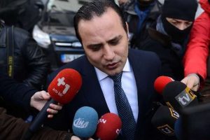 Ağaoğlu'nun avukatına hırsızlık şoku