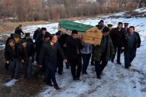 Şehit annesi kalp krizinden &ouml;ld&uuml;