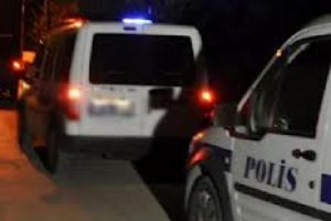Polisten ka&ccedil;arken kanala d&uuml;şt&uuml;