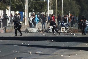 Tunus'ta vergi protestosu