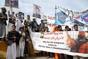 Yemen'de ABD B&uuml;y&uuml;kel&ccedil;iliği &ouml;n&uuml;nde g&ouml;steri