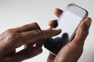 Vekillere akıllı telefon yasağı