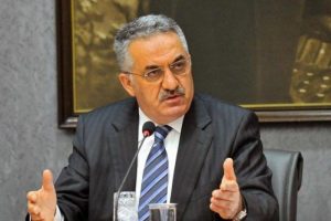 'G&ouml;z&uuml;n&uuml;n yaşına bakmam'