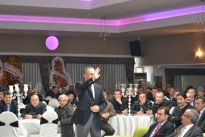 G&ouml;khan Ger&ccedil;ek davetten davete koşuyor