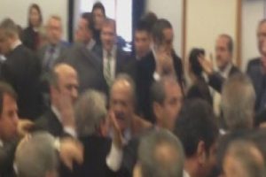 Komisyonda yine gerginlik &ccedil;ıktı!
