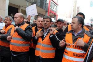 Emeklilikte yaşa takılanlardan eylem