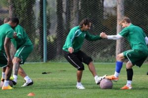Bursaspor'un yeni transferleri taraftarı bekliyor