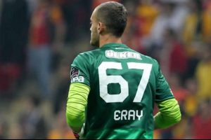 Eray, kupayı par&ccedil;aladı