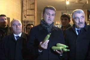 Sarıg&uuml;l, halden rakiplerine mesaj g&ouml;nderdi