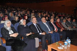 G&ouml;n&uuml;l dostları Peygamber efendimizi andı