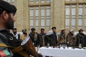 Taliban'dan b&uuml;y&uuml;k kopuş!