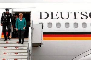 T&uuml;rk genci, Merkel'in yatağında uyurken yakalanmış