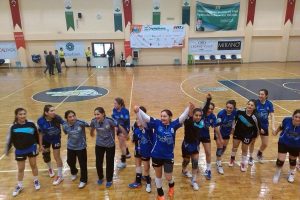 Osmangazi hentbol takımı namağlup yoluna devam ediyor