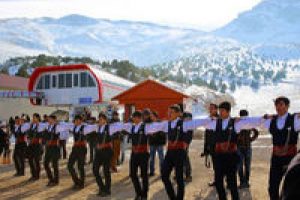 Ergan Dağı'nda kayak sezonu a&ccedil;ıldı