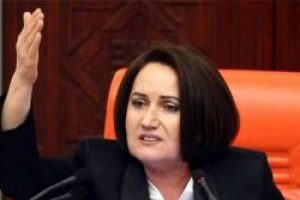 Meral Akşener Başbakan Erdoğan'a sert &ccedil;ıkıştı