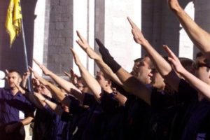 Almanya'da aşırı sağ tehlikesi b&uuml;y&uuml;yor