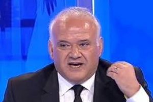 Ahmet &Ccedil;akar &ccedil;ılgına d&ouml;nd&uuml;, canlı yayını terk etti