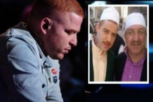 Athena G&ouml;khan tarikat mensubu mu?