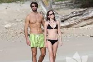 Emma Watson sevgilisi ile tatilde...