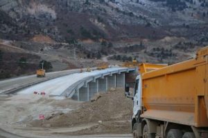 "Medeniyet" i&ccedil;in 24 saat mesai