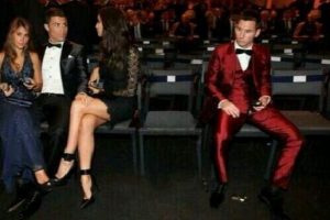 Messi'nin kıyafeti alay konusu oldu