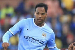 "Lescott i&ccedil;in ısrarcıyız"