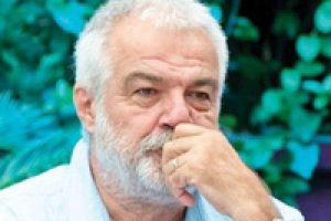 Serdar G&ouml;khan kaburgasını kırdı