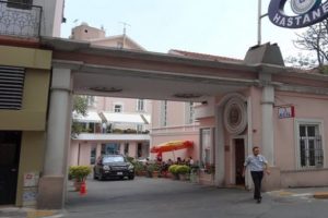 Maaşları i&ccedil;in meydana &ccedil;ıkacaklar