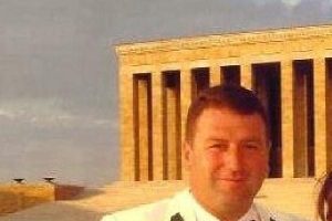 O astsubay evinde &ouml;ld&uuml;r&uuml;ld&uuml;