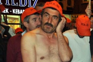 İş&ccedil;ilerden &ccedil;ıplak eylem