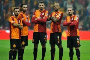 Yine aynı ''pozu'' verdiler