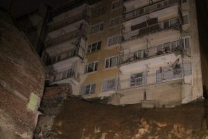 Otel inşaatında g&ouml;&ccedil;&uuml;k: 5 yaralı
