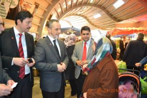 G&ouml;khan Ger&ccedil;ek'ten &Ccedil;arşamba pazarına ziyaret