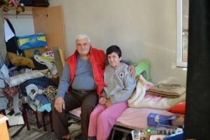 Fel&ccedil;li annesini hurdacıya bırakıp ka&ccedil;tı